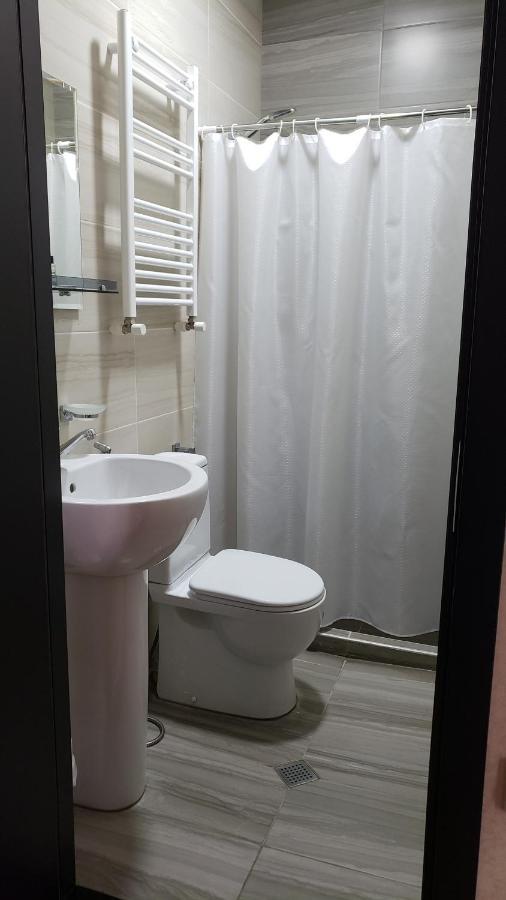 Family Guest House Tbilisi Bagian luar foto