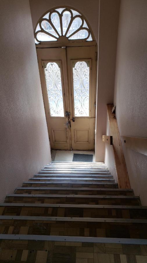 Family Guest House Tbilisi Bagian luar foto